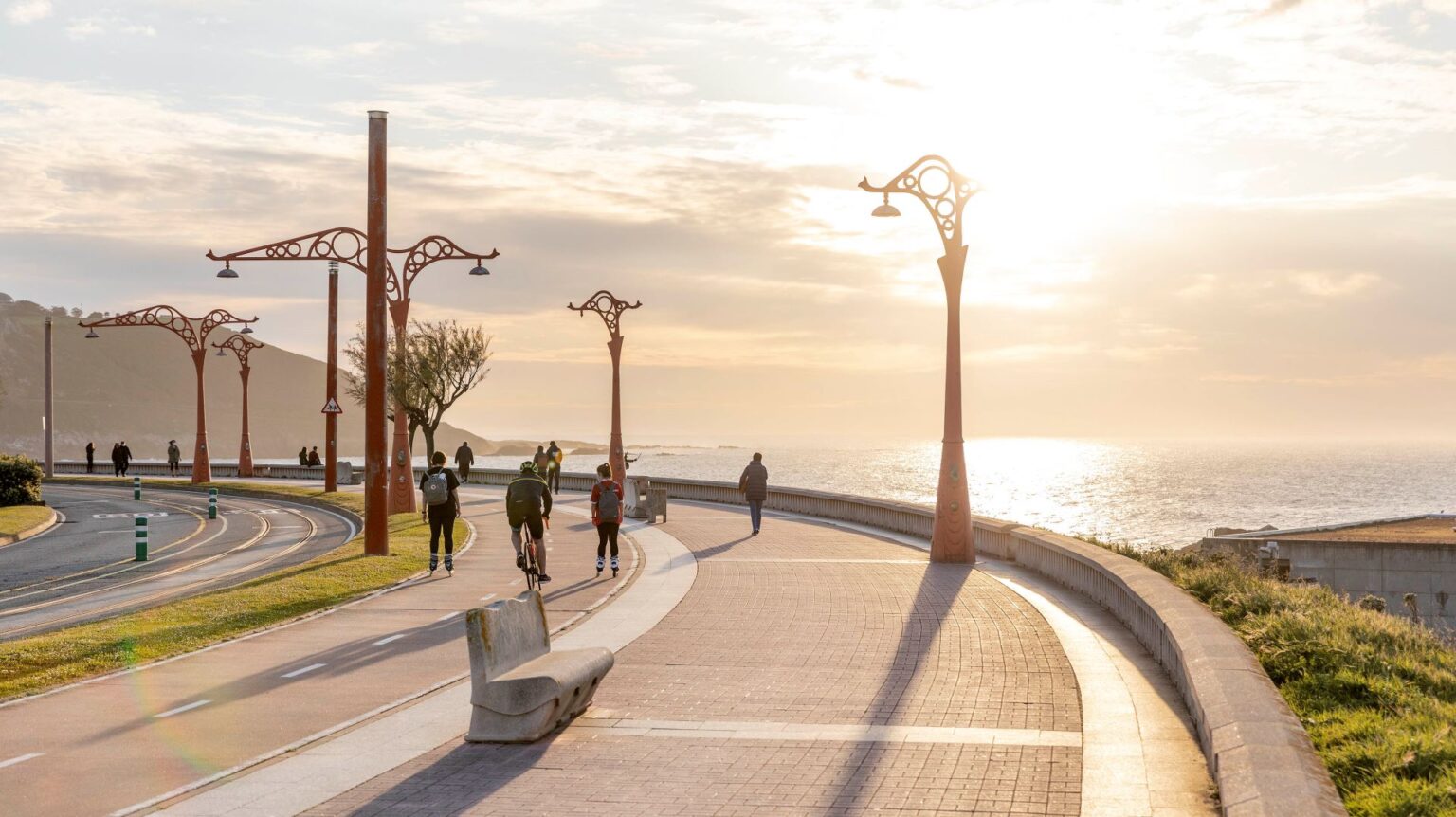 Seafront promenade for a recovery walk